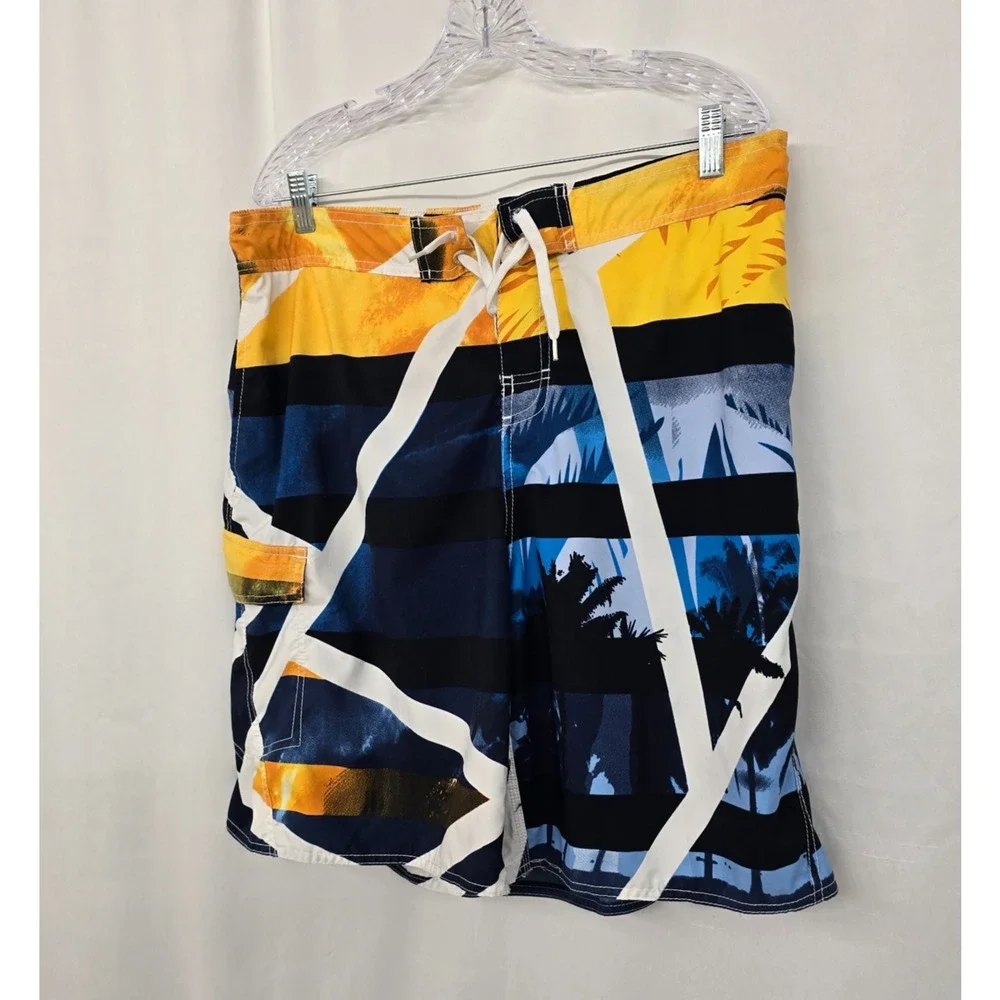 Maui Waves Swim Trunks Men's 2XL Blue Gold Tropical Mesh Lining Tie Front Pocket